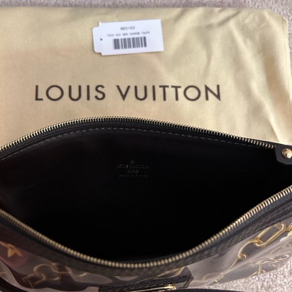 NWT Louis Vuitton Limited Edition Brown Monogram Charms Pochette - Picture 3 of 6